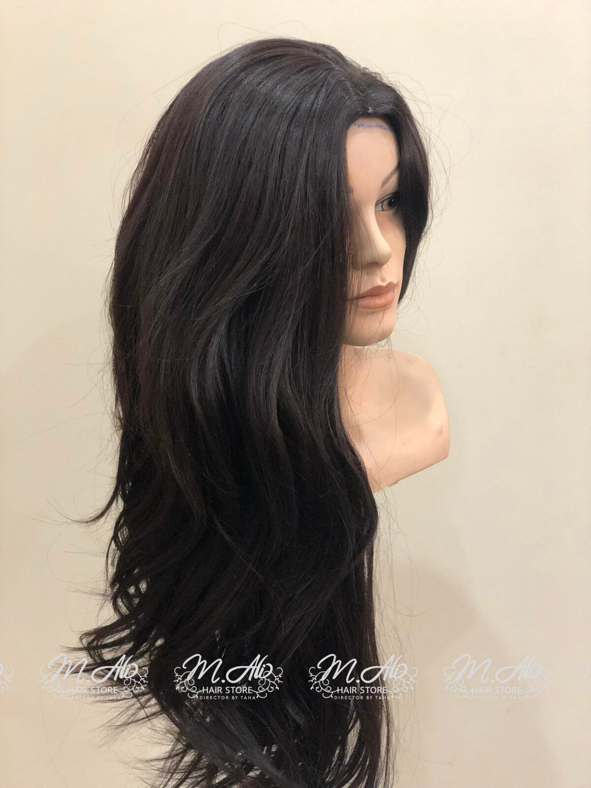 BLACK LAYER WIG