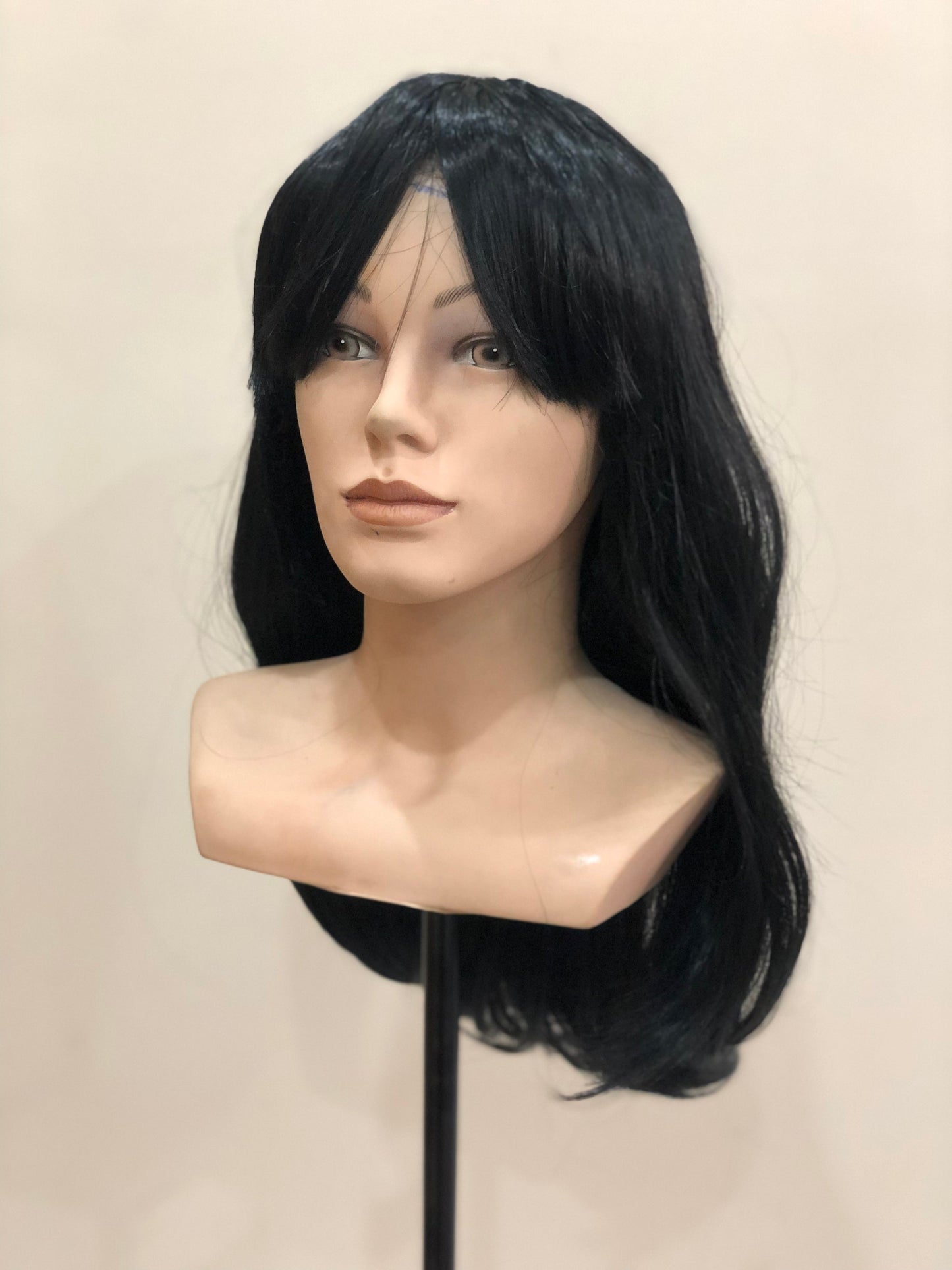 MEDIUM BLACK M Ali